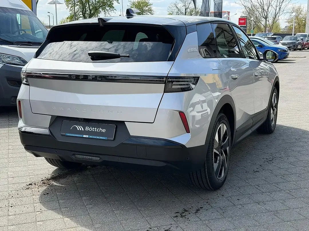 Opel Grandland - Thumbnail 4