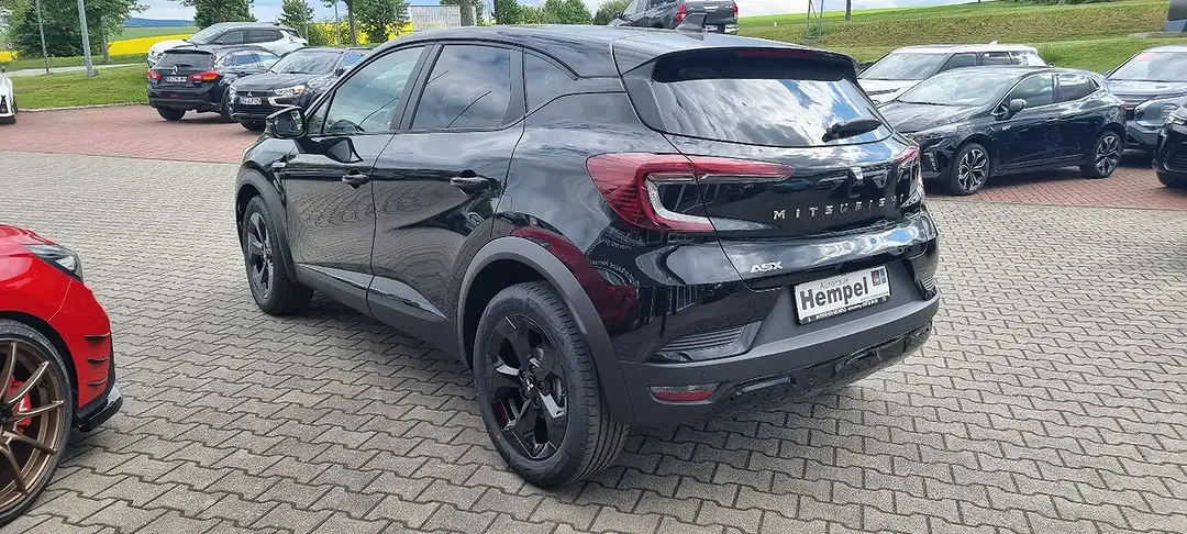 Mitsubishi ASX - Thumbnail 3