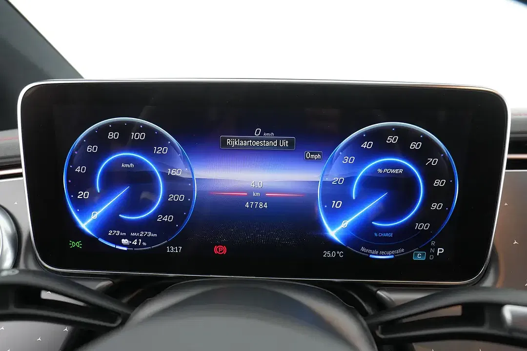 Mercedes-Benz EQS - Thumbnail 11