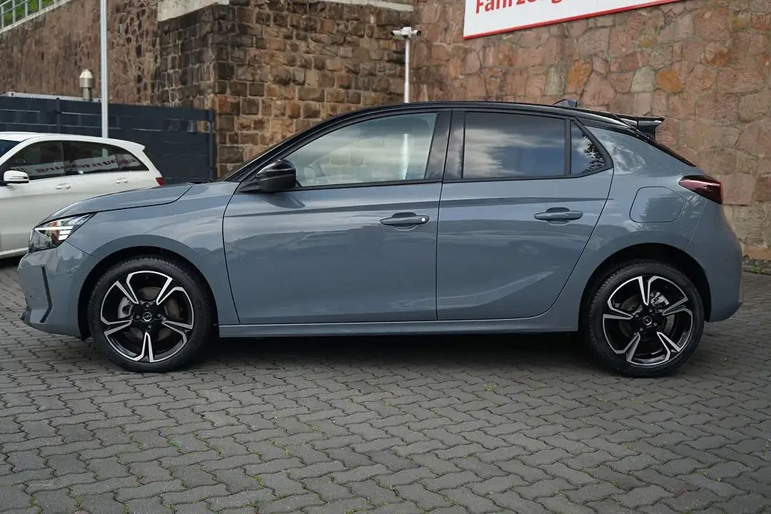 Opel Corsa - Thumbnail 2