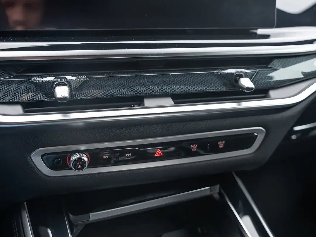 BMW X5 - Thumbnail 10