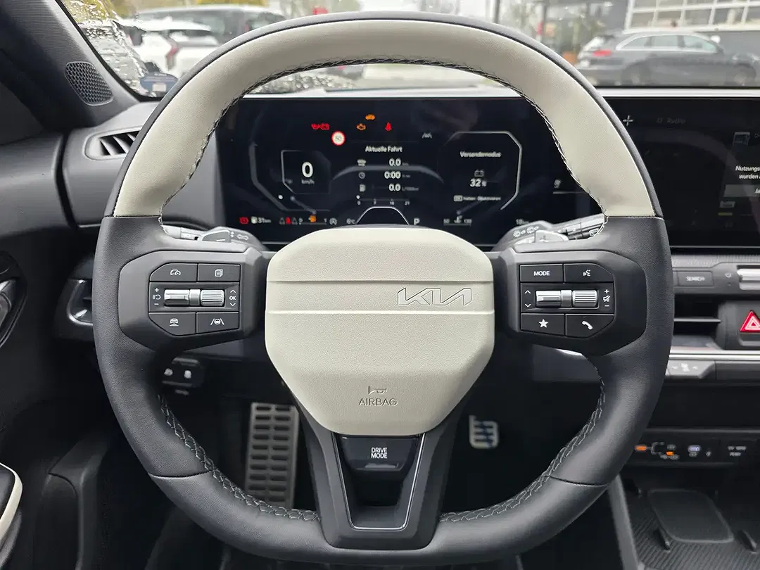 Kia K4 - Thumbnail 13