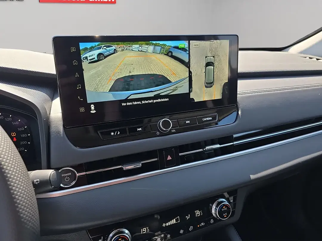 Mitsubishi Outlander - Thumbnail 14