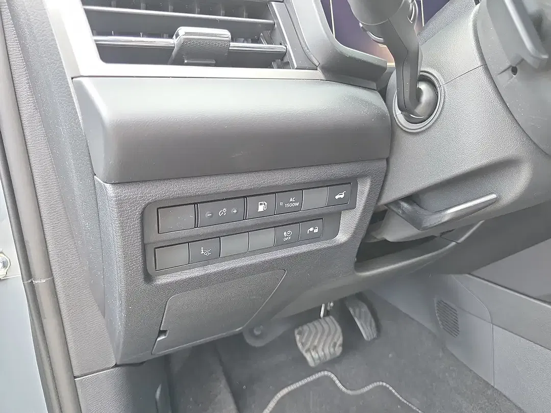 Mitsubishi Outlander - Thumbnail 24
