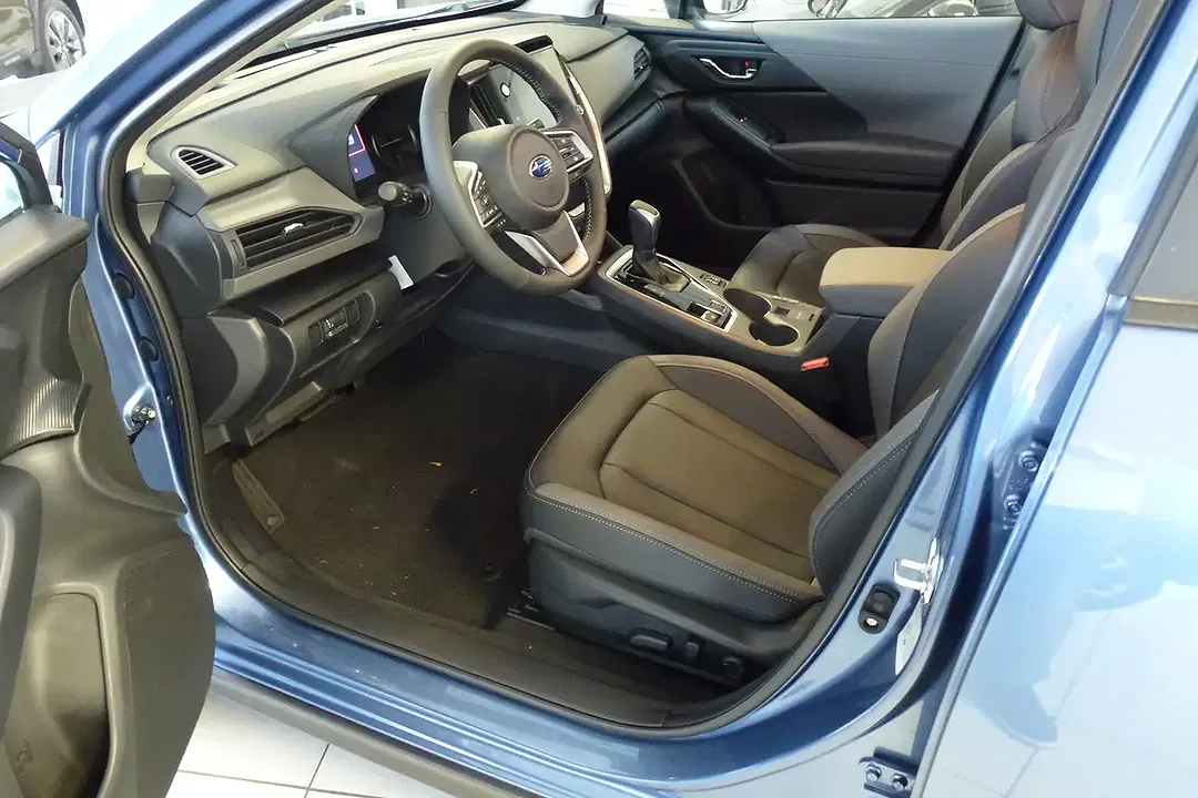 Subaru Crosstrek - Thumbnail 10