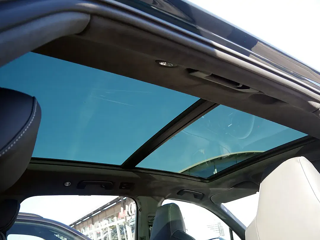Audi Q7 - Thumbnail 11