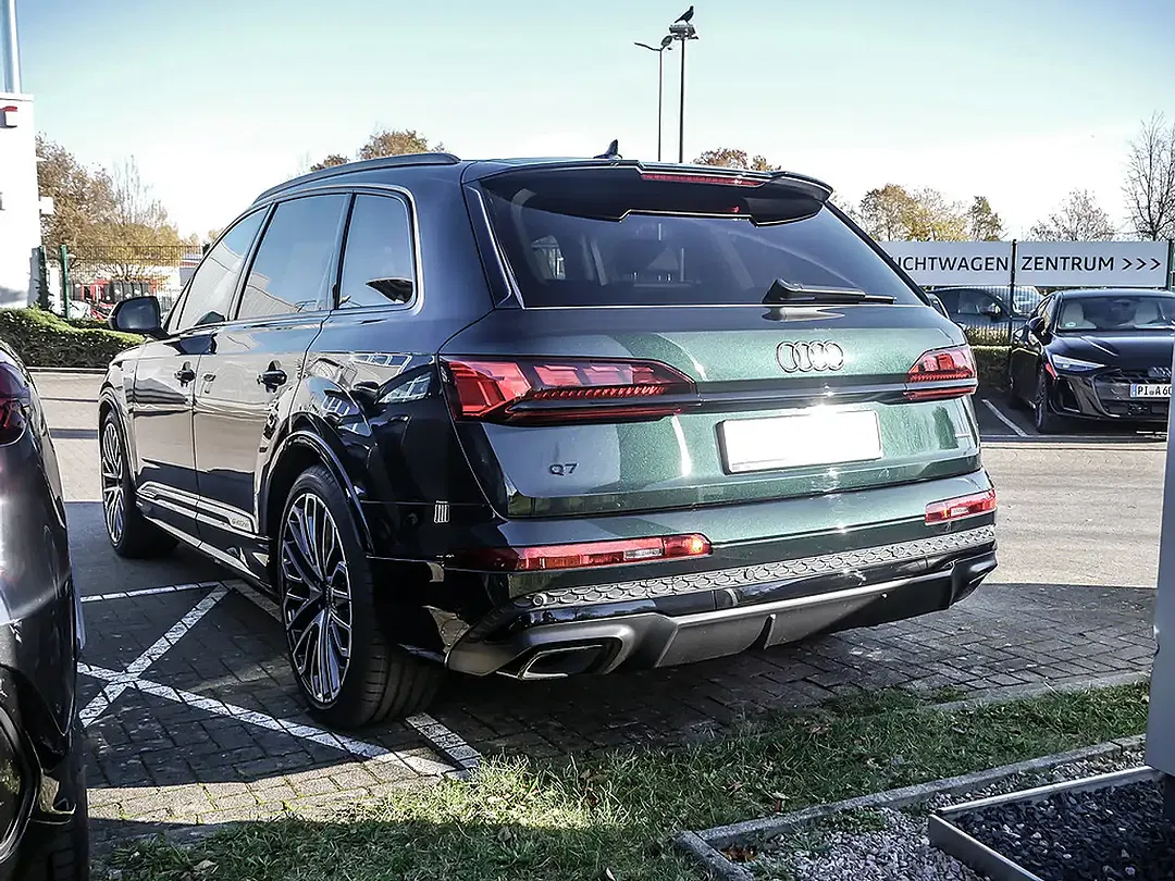 Audi Q7 - Thumbnail 5