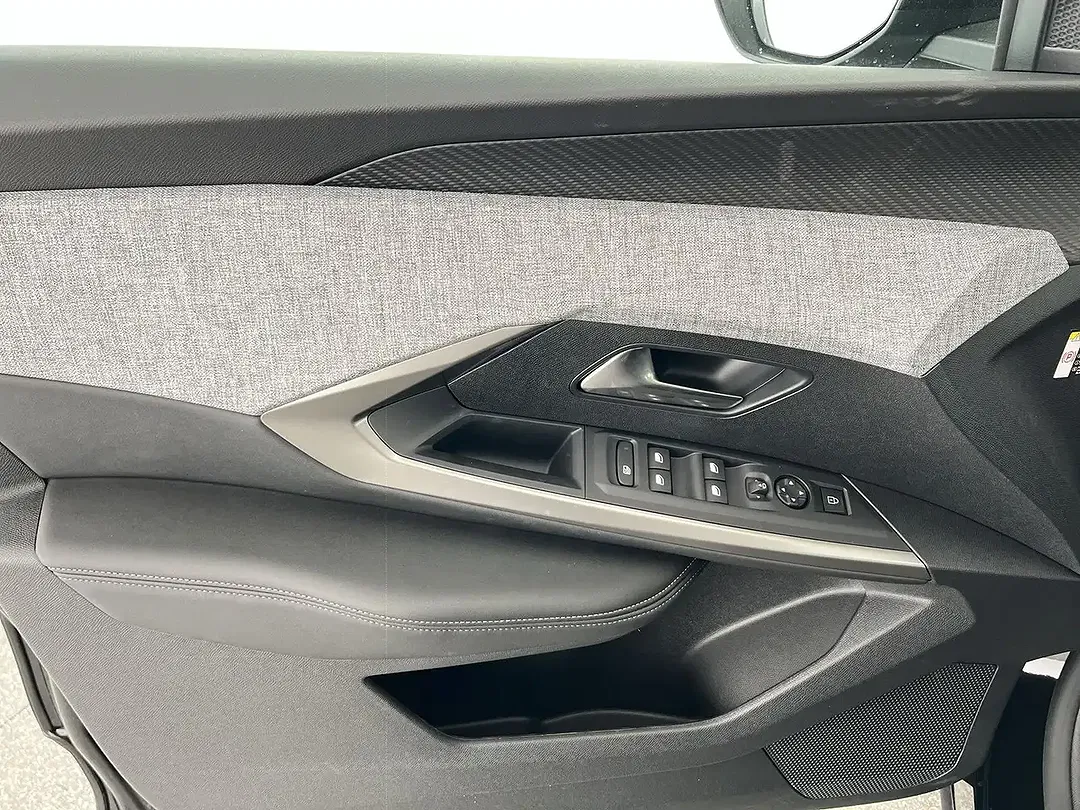 Peugeot 5008 - Thumbnail 10