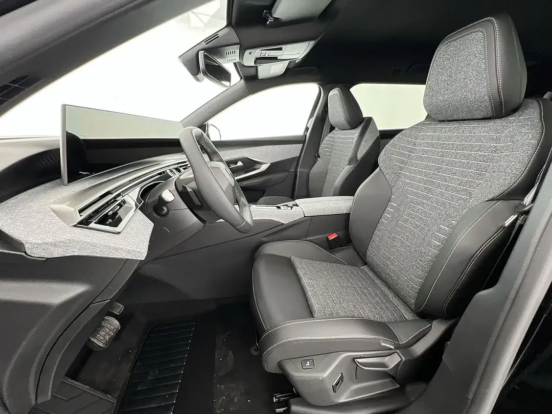 Peugeot 5008 - Thumbnail 8
