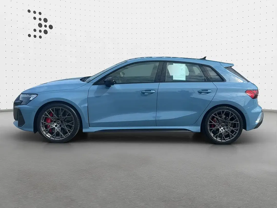 Audi RS3 - Thumbnail 3