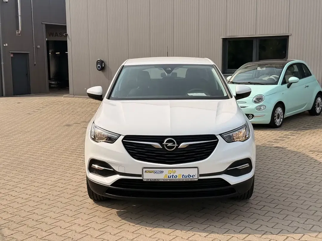 Opel Grandland X - Thumbnail 2