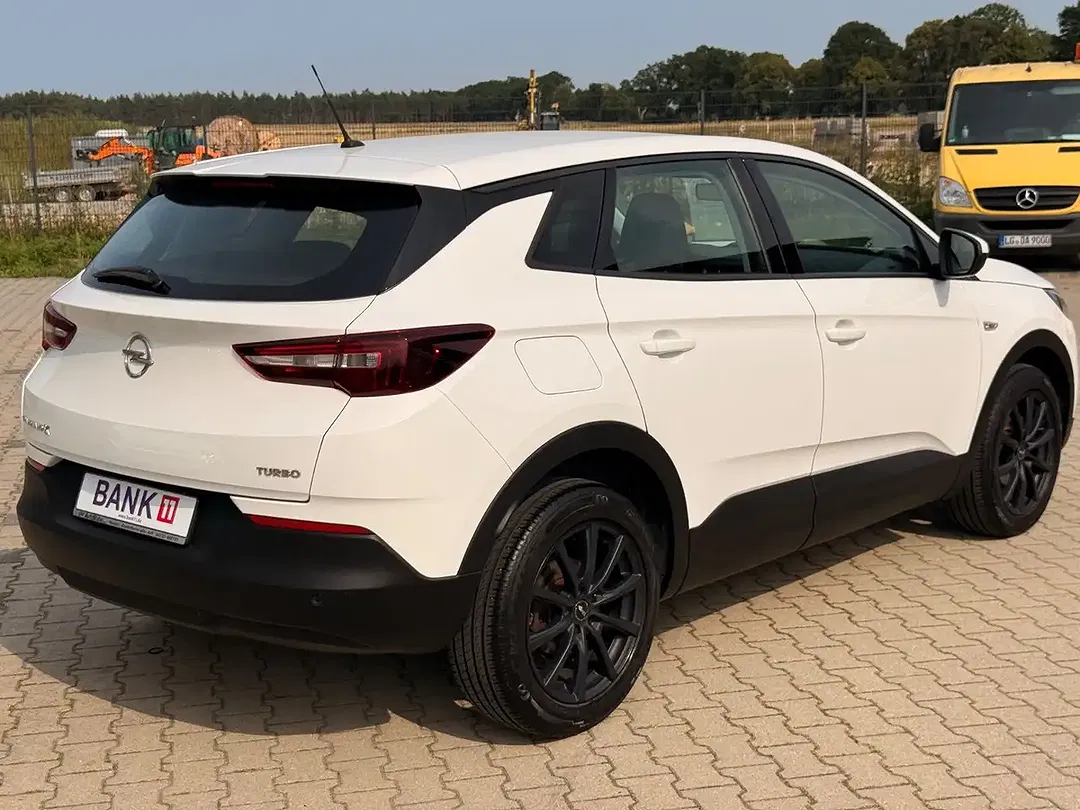 Opel Grandland X - Thumbnail 4