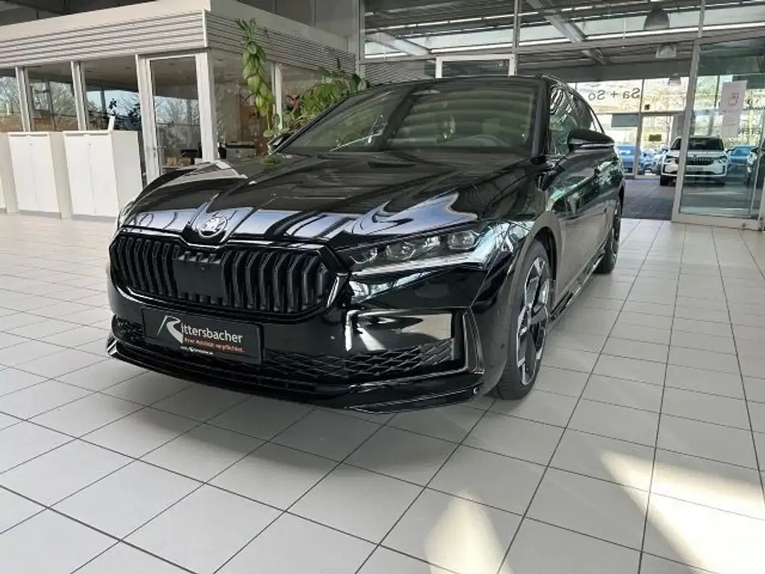 Skoda Superb - Thumbnail 2