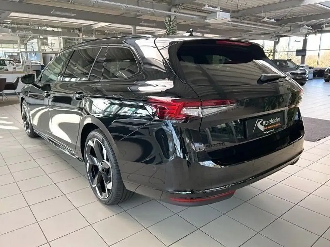 Skoda Superb - Thumbnail 8