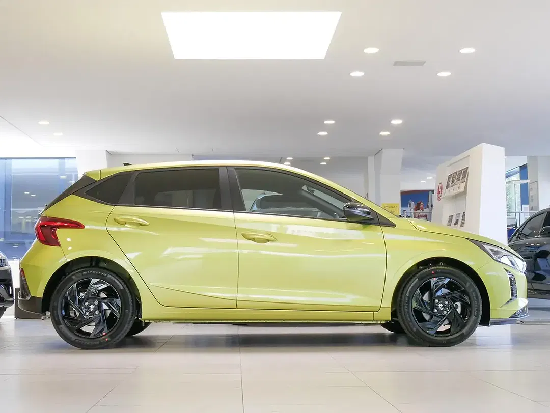 Hyundai i20 - Thumbnail 10