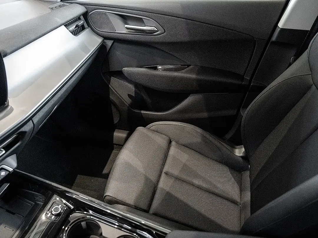 Audi Q3 - Thumbnail 10