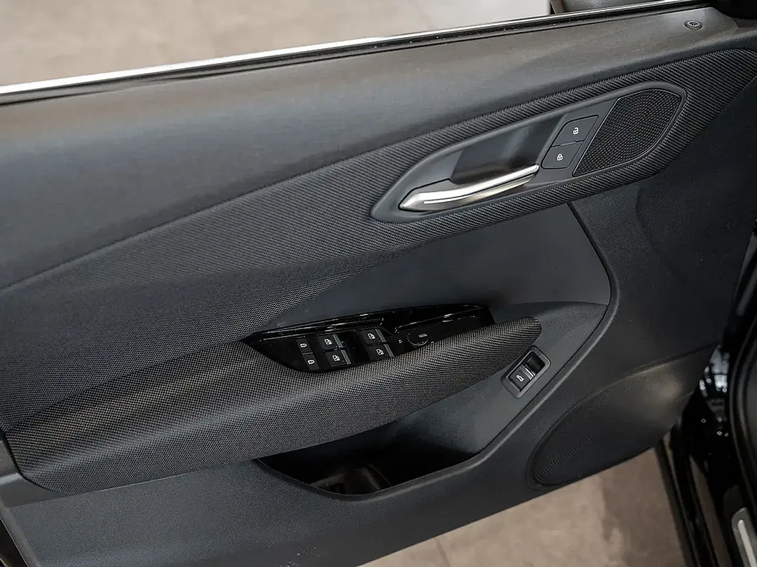 Audi Q3 - Thumbnail 13