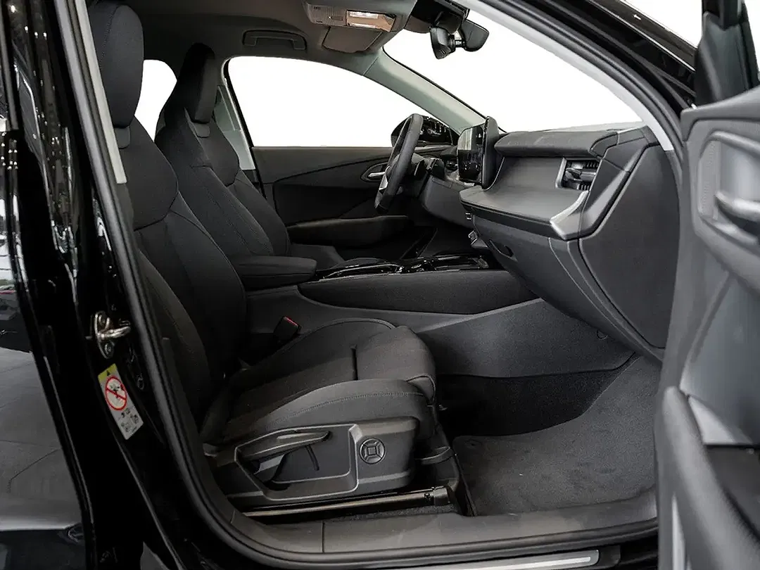 Audi Q3 - Thumbnail 2