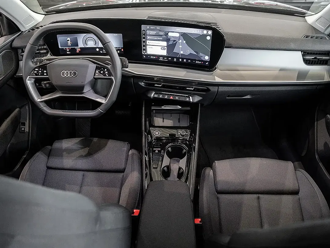 Audi Q3 - Thumbnail 6