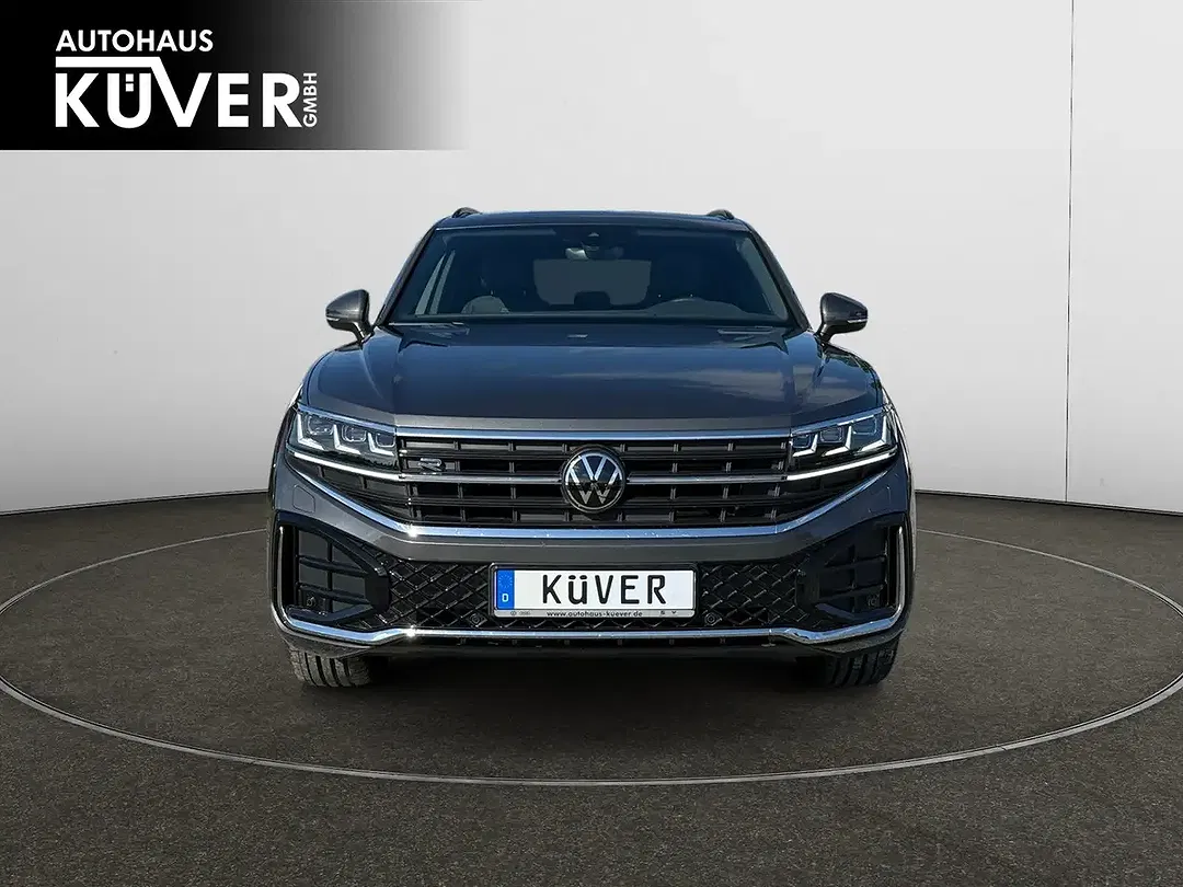 Volkswagen Touareg - Thumbnail 2