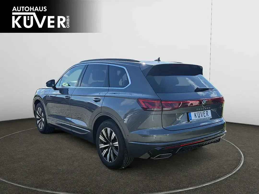 Volkswagen Touareg - Thumbnail 4