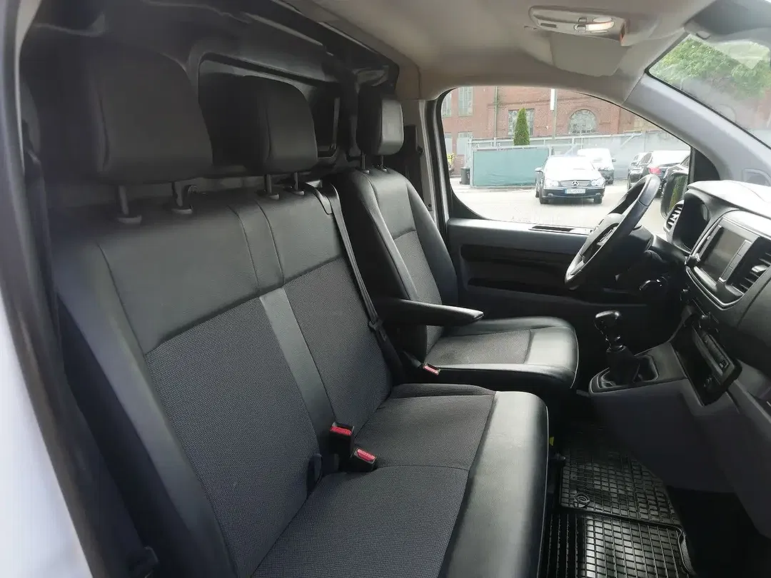 Opel Vivaro - Thumbnail 11