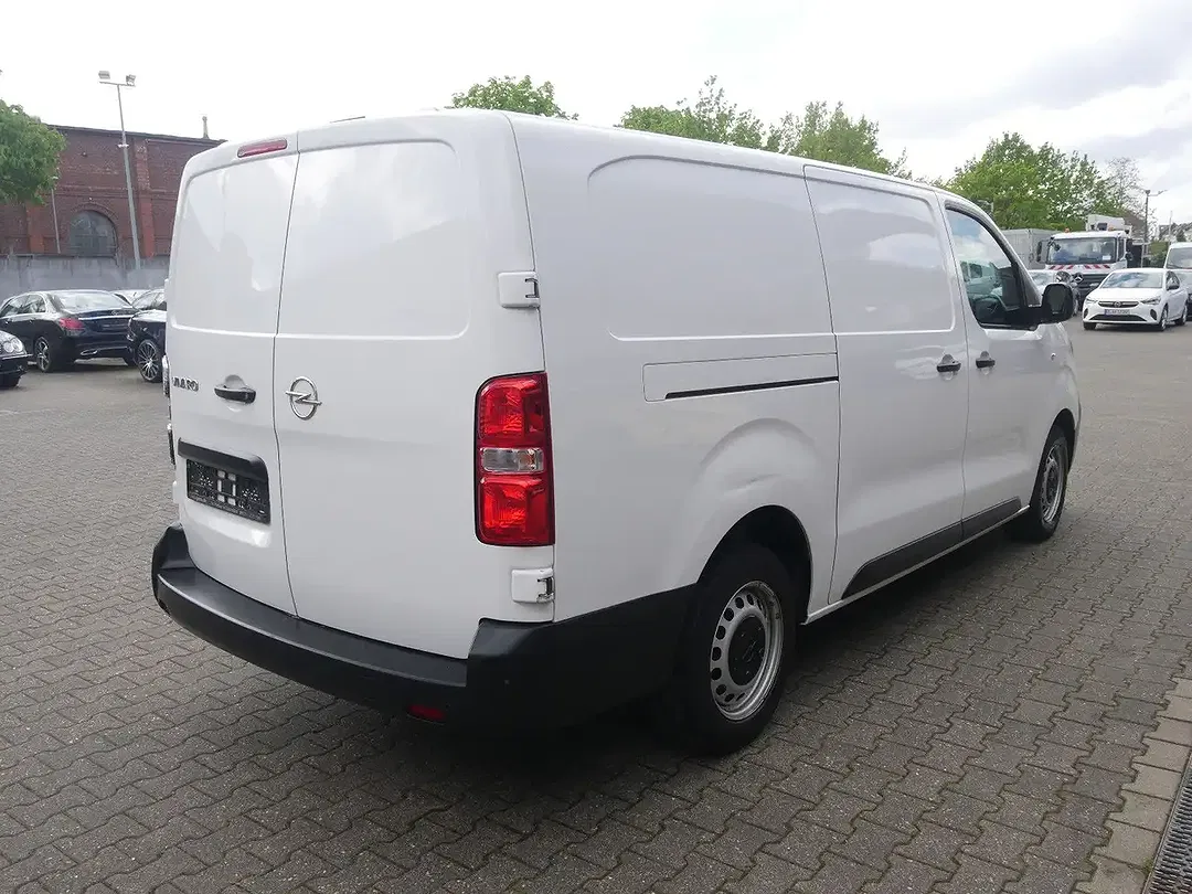 Opel Vivaro - Thumbnail 3