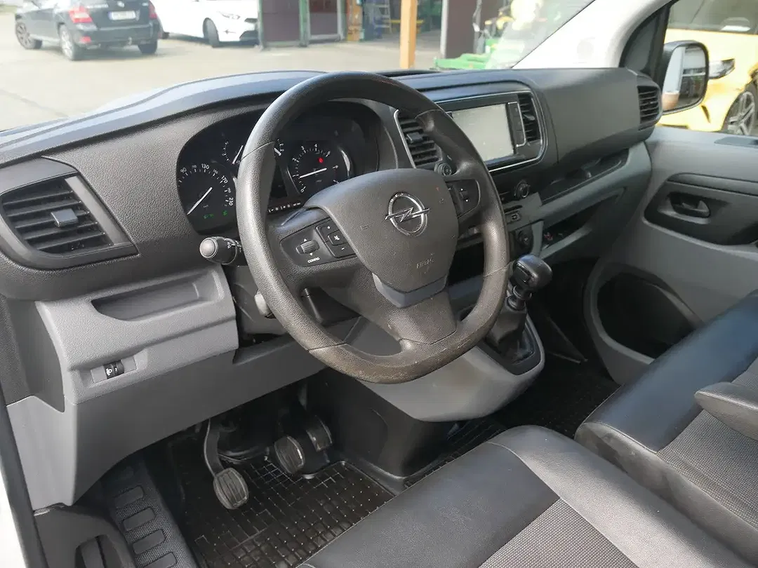 Opel Vivaro - Thumbnail 9