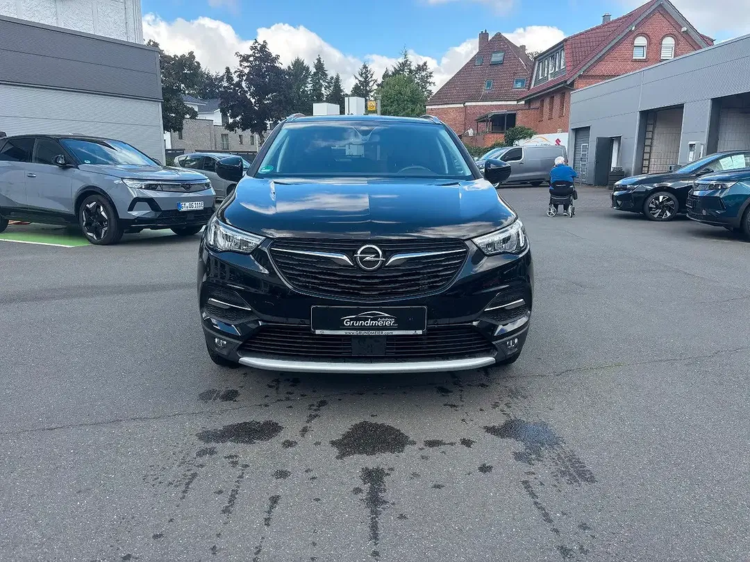 Opel Grandland X - Thumbnail 2
