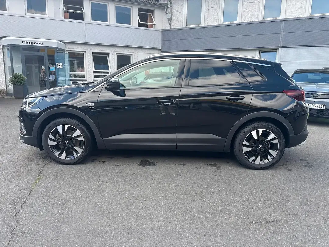 Opel Grandland X - Thumbnail 4