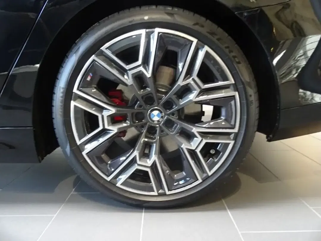 BMW 540 - Thumbnail 11