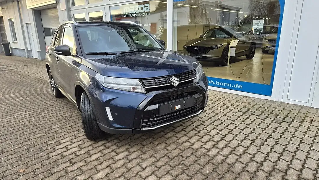 Suzuki Vitara - Thumbnail 1
