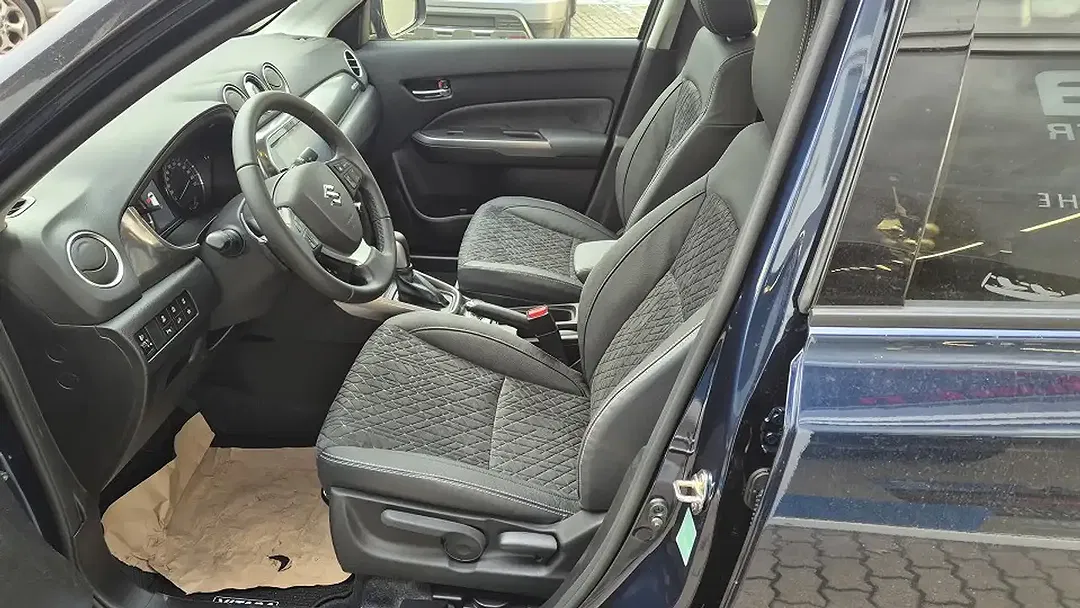 Suzuki Vitara - Thumbnail 6