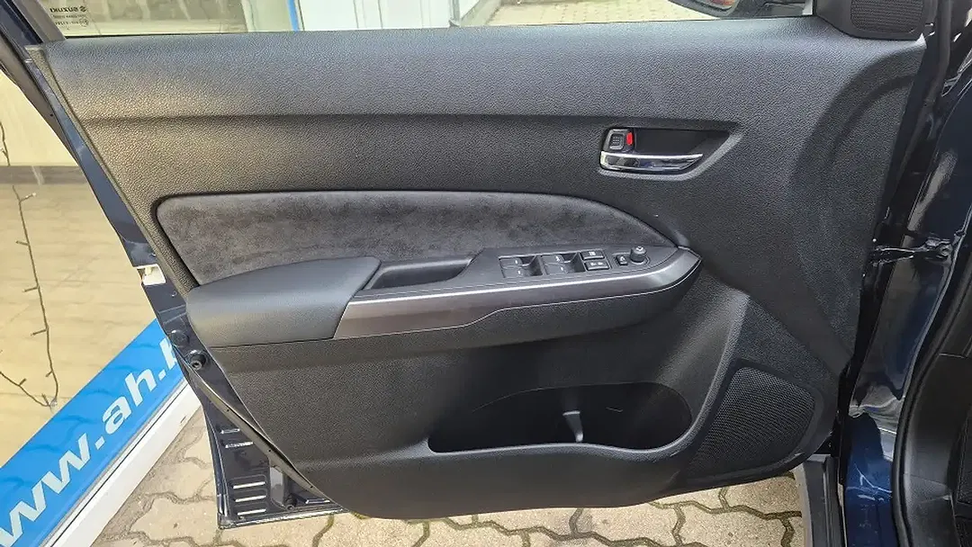 Suzuki Vitara - Thumbnail 7