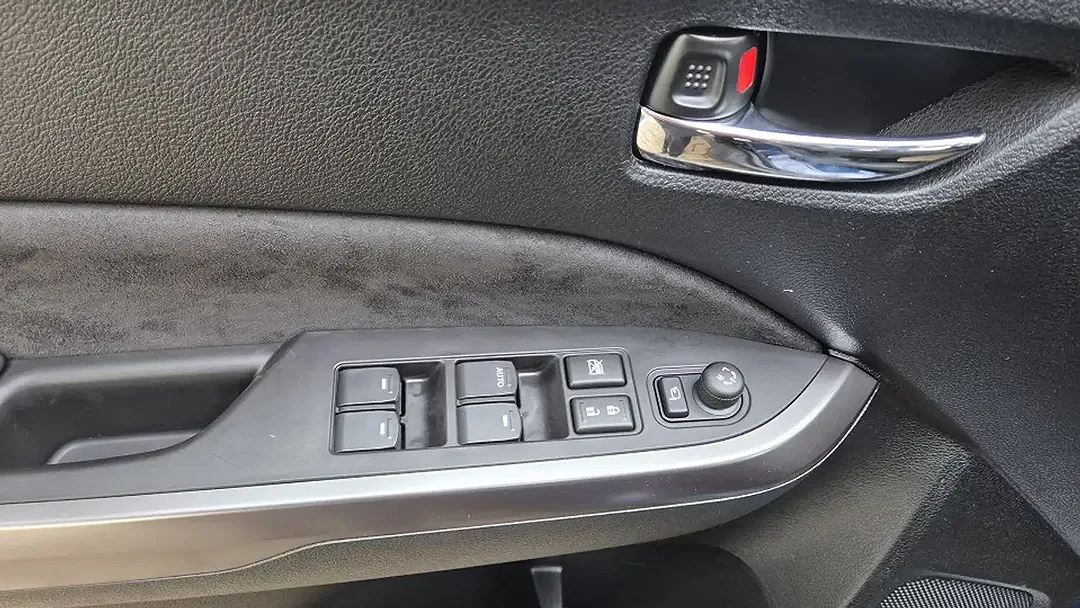 Suzuki Vitara - Thumbnail 8