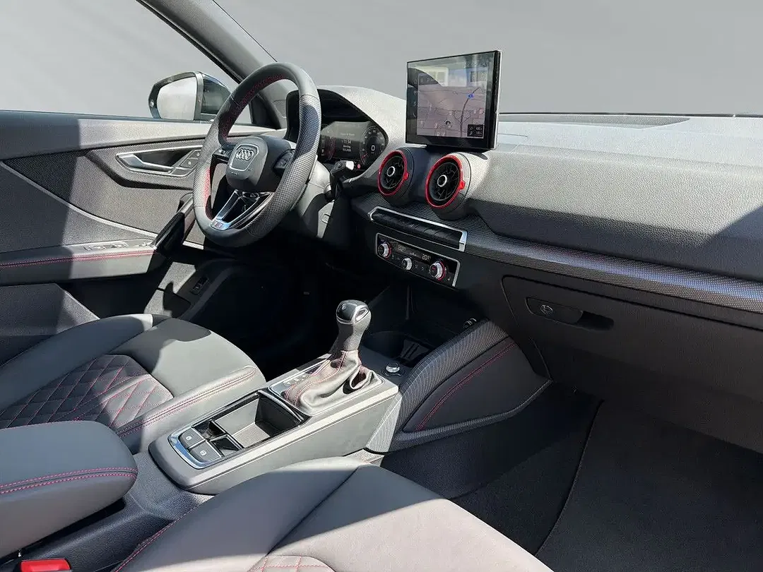 Audi Q2 - Thumbnail 10