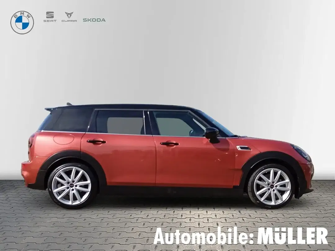 MINI Cooper Clubman - Thumbnail 3