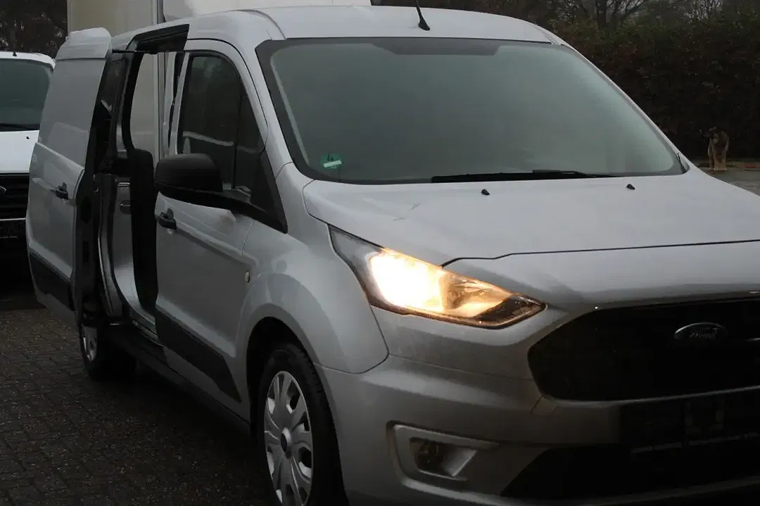 Ford Transit Connect - Thumbnail 3