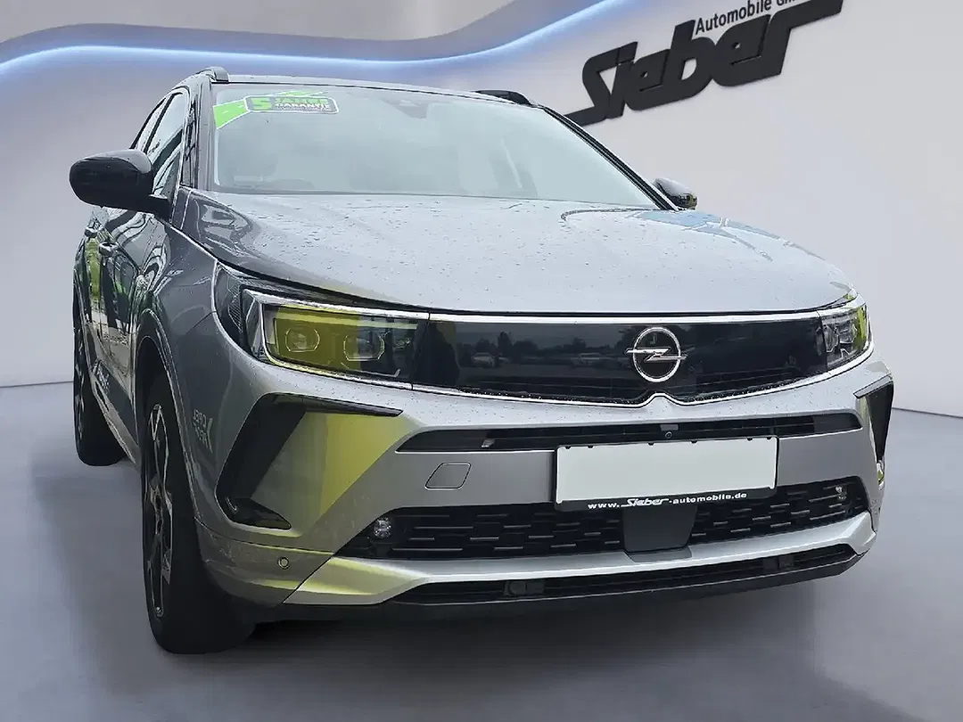 Opel Grandland - Thumbnail 2