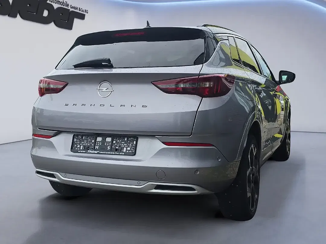 Opel Grandland - Thumbnail 3
