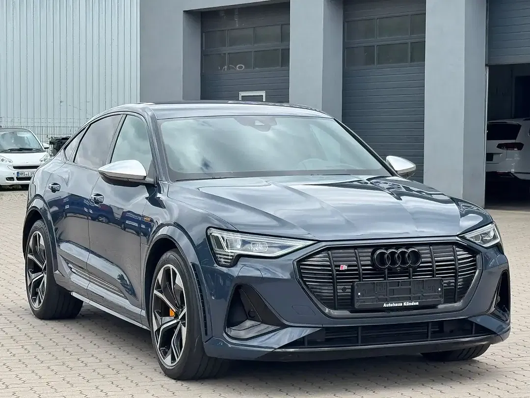 Audi e-tron - Thumbnail 2