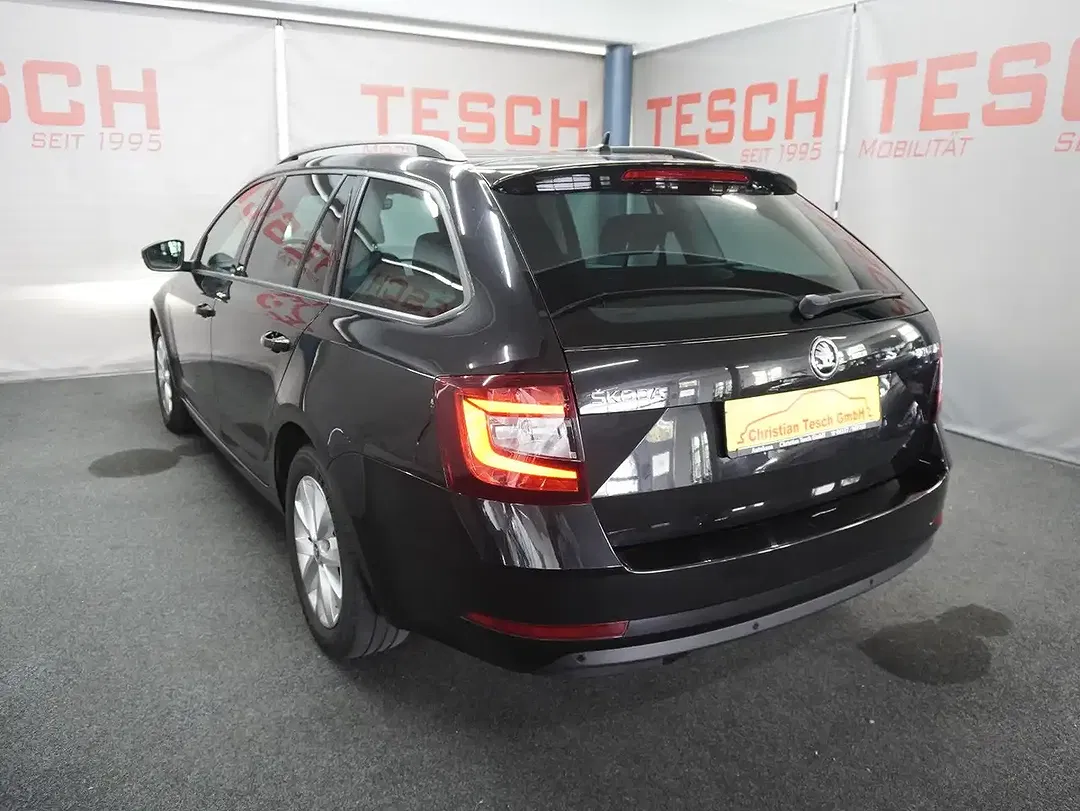Skoda Octavia - Thumbnail 6