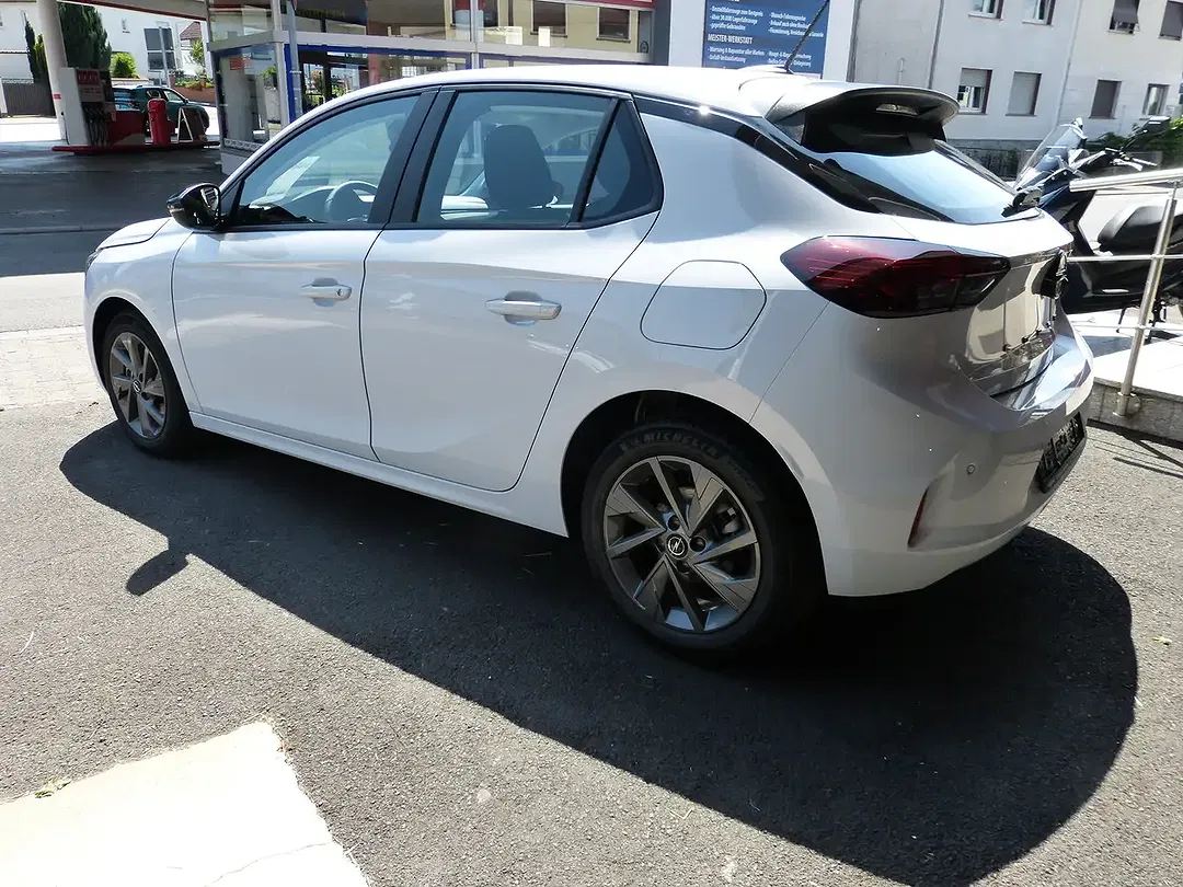 Opel Corsa - Thumbnail 4