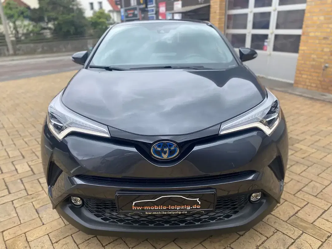 Toyota C-HR - Thumbnail 5