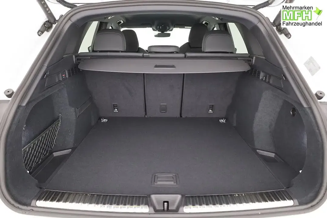 Audi Q5 - Thumbnail 11