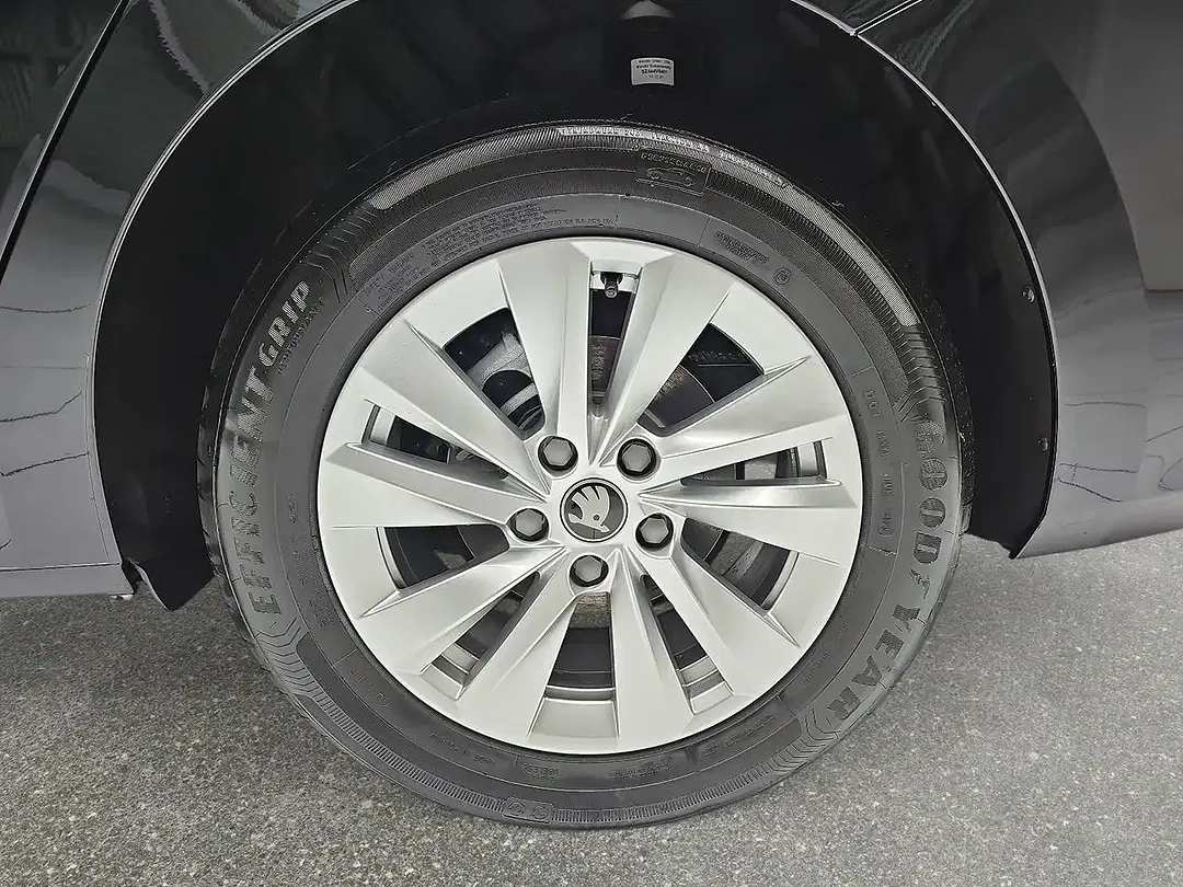 Skoda Octavia - Thumbnail 6