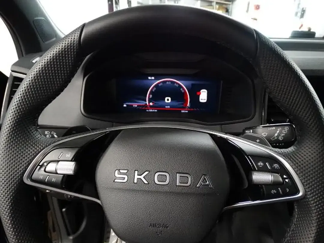 Skoda Karoq - Thumbnail 8