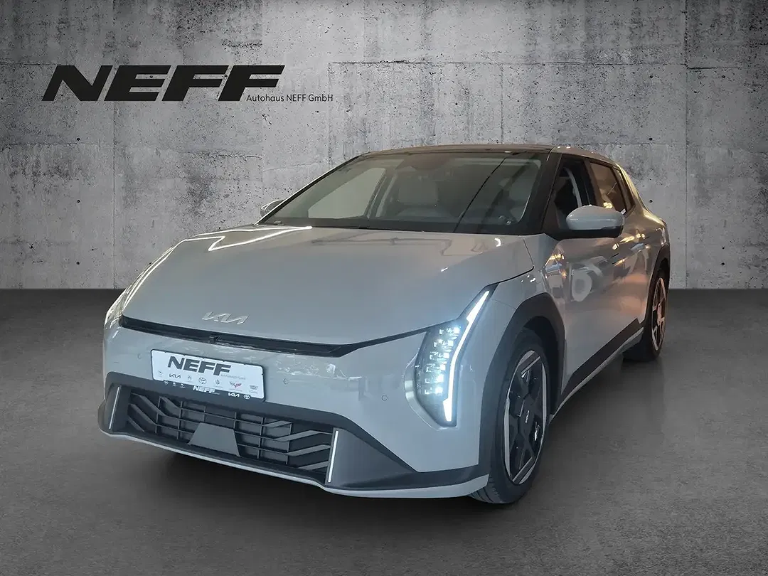 Kia EV4 - Thumbnail 1