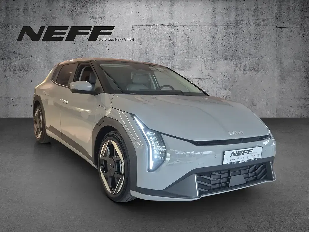 Kia EV4 - Thumbnail 6