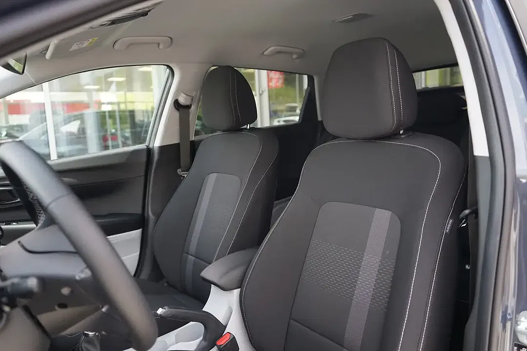 Hyundai i20 - Thumbnail 9